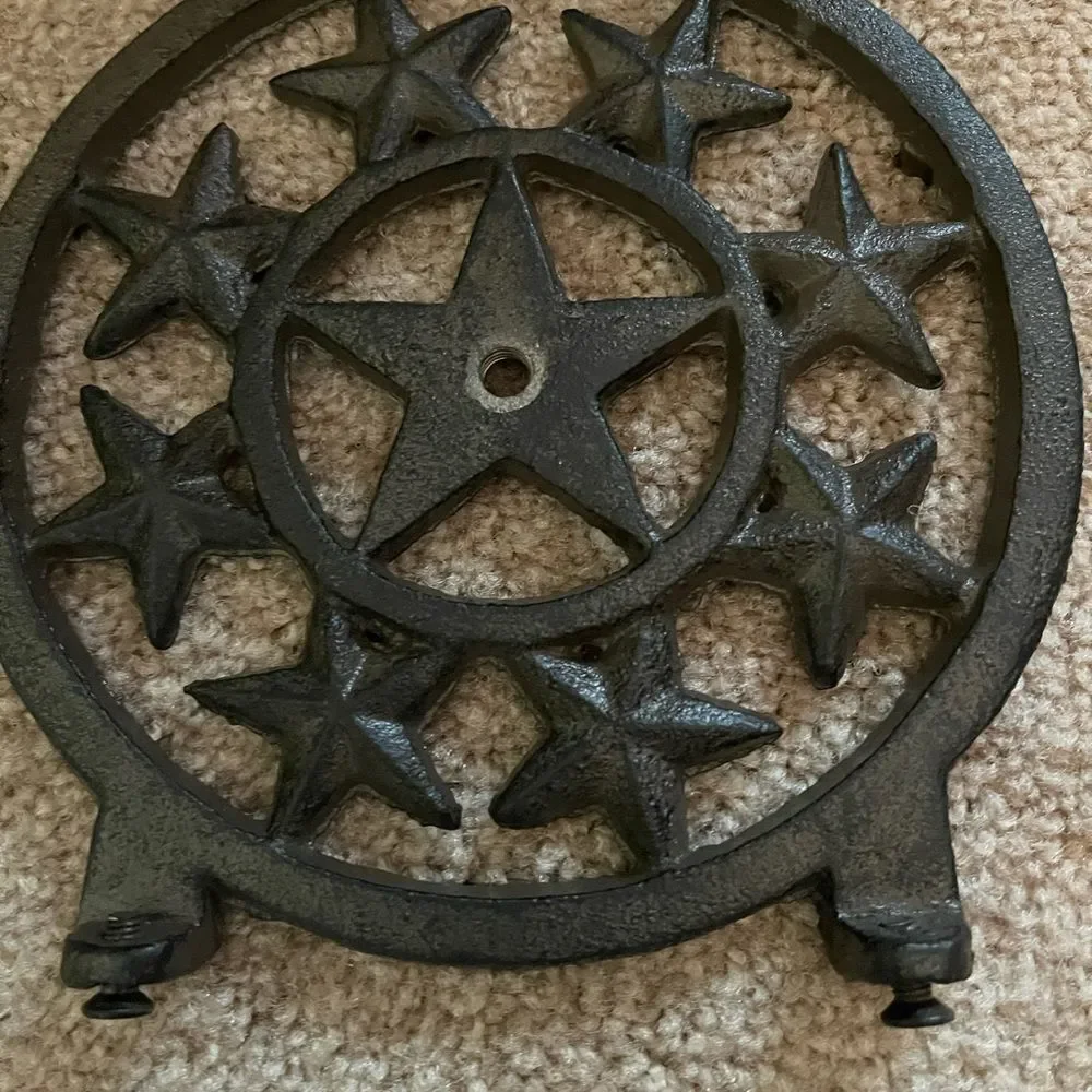 Wrought iron star paper‎ towel holder